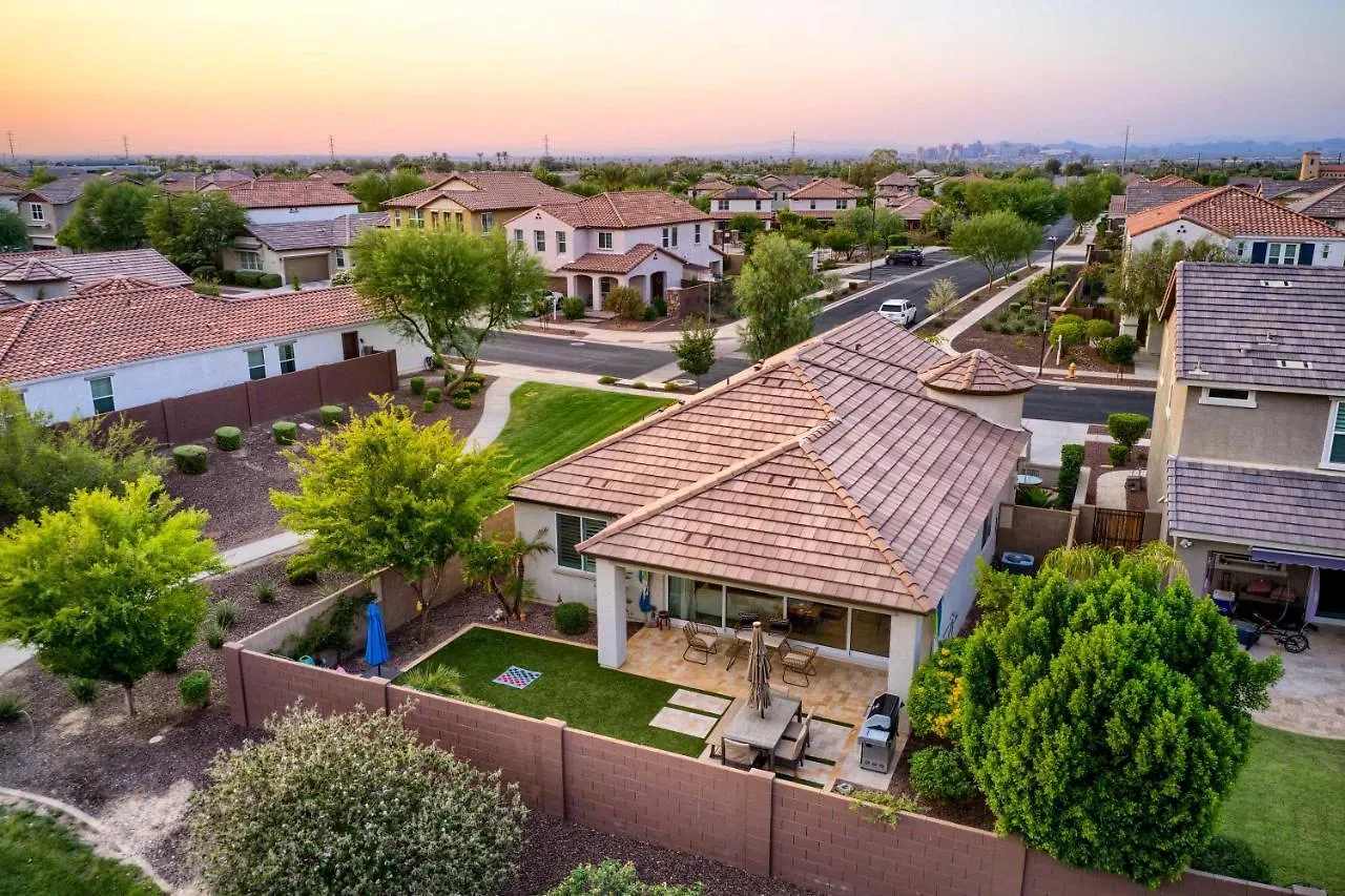 Phoenix Home With Ev Charger And Pool Access! 0*,  美国