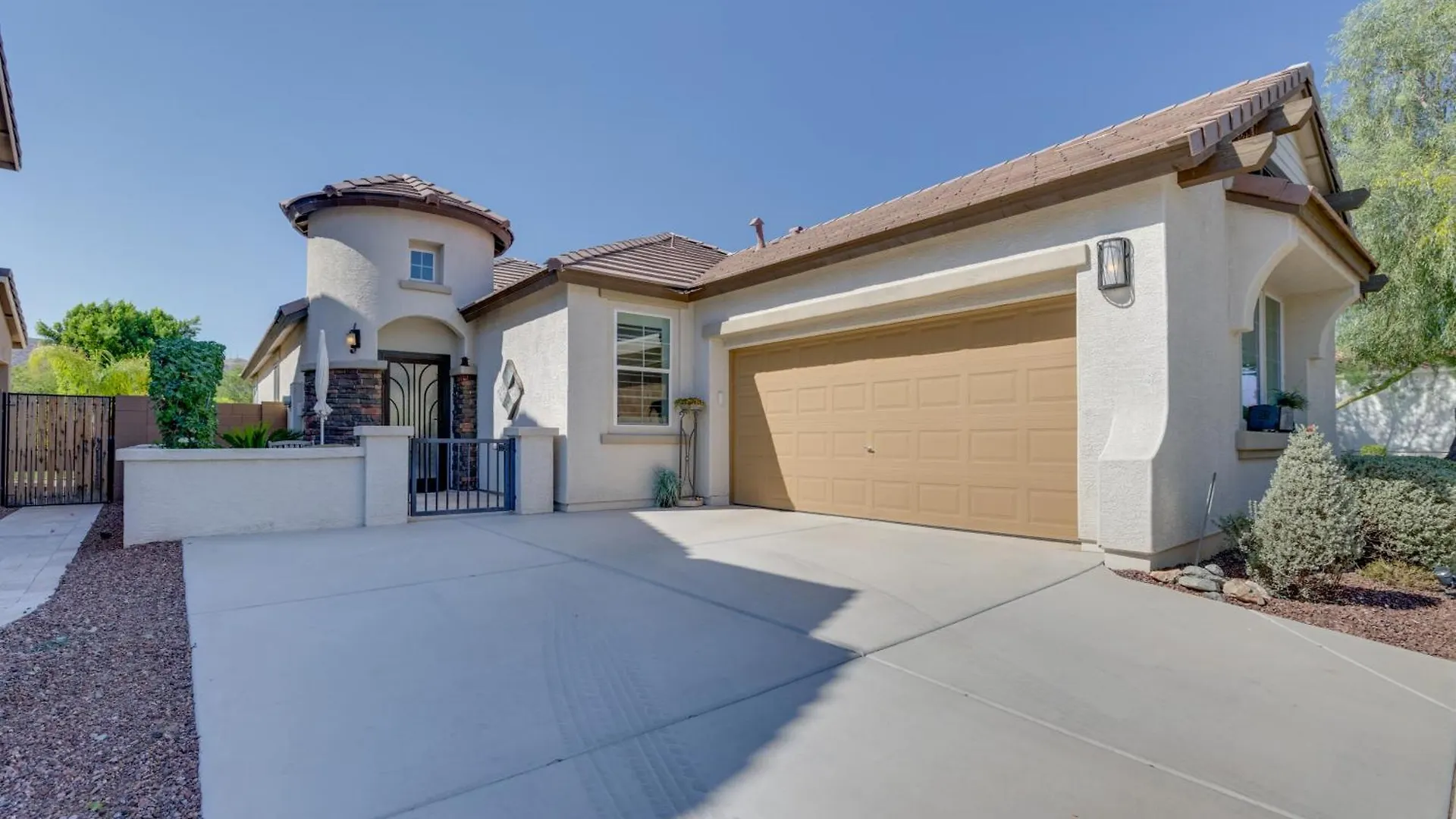 Phoenix Home With Ev Charger And Pool Access! 0*,  美国