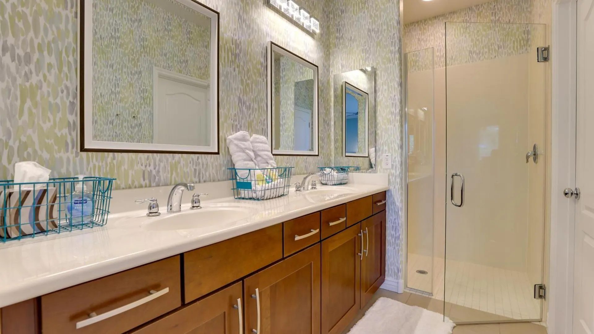 Phoenix Home With Ev Charger And Pool Access!